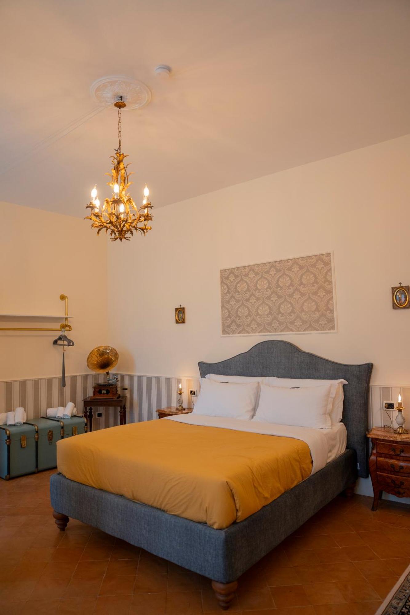 Casa Santangelo Suites Salerno Exterior foto